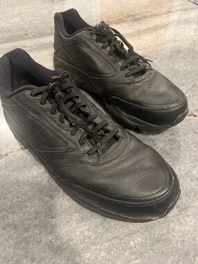 Men's Brooks Addiction Walker shoes Black Leather Comfort Walking Shoes- 13D